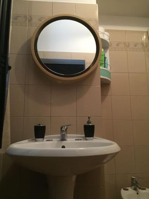 Fresco E Colorato Appartamentino In Narni Scalo Bagian luar foto