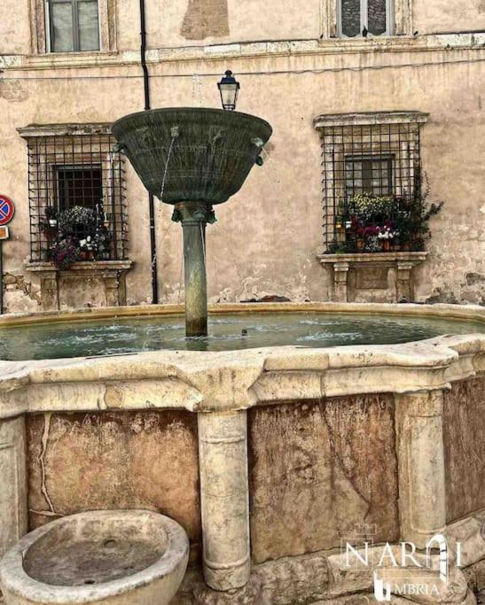Fresco E Colorato Appartamentino In Narni Scalo Bagian luar foto